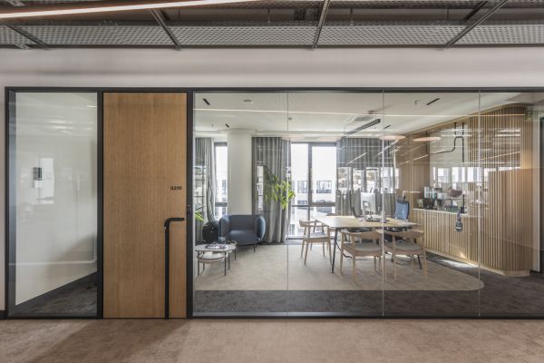 FLOORING, PARTITION SYSTEM, MEETING BOOTHS