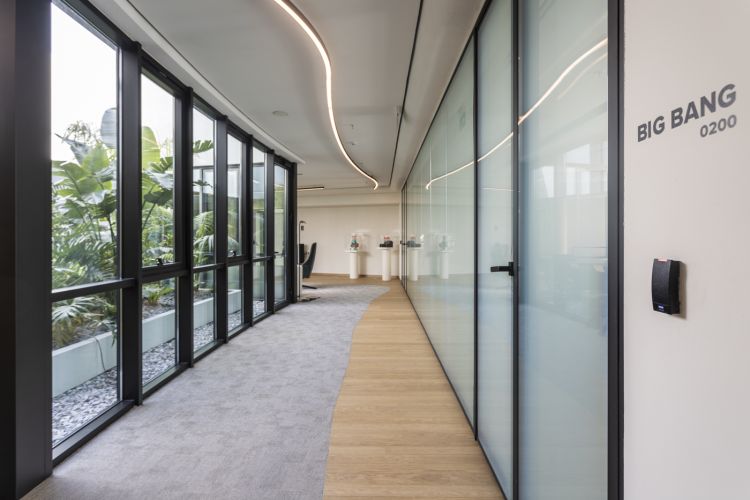 FLOORING, PARTITION SYSTEM, MEETING BOOTHS