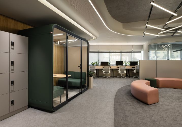 FLOORING, PARTITION SYSTEM, MEETING BOOTHS, OFFICE FURNITURE