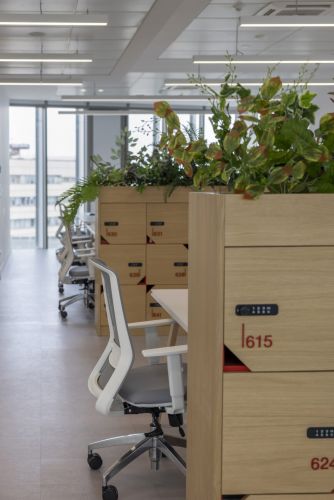 FLOORING, PARTITION SYSTEM, OFFICE FURNITURE