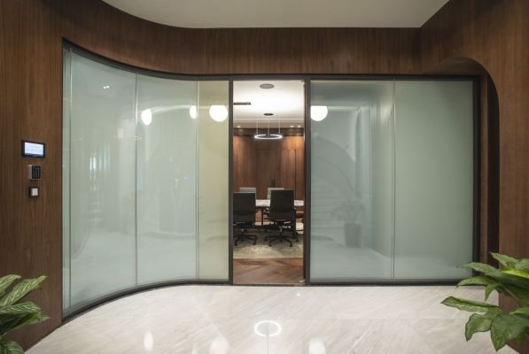 FLOORING, PARTITION SYSTEM, SEATING