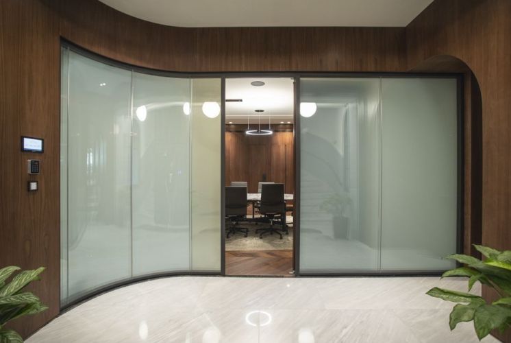 FLOORING, PARTITION SYSTEM, SEATING