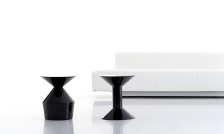 <a href="https://inmind.com.gr/product_category/voithitika-trapezakia/" rel="tag">Βοηθητικά Τραπεζάκια</a>