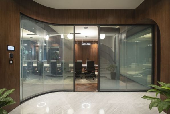 FLOORING, PARTITION SYSTEM, SEATING