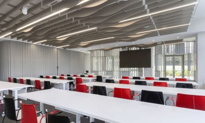 FLOORING, PARTITION SYSTEM, OFFICE FURNITURE